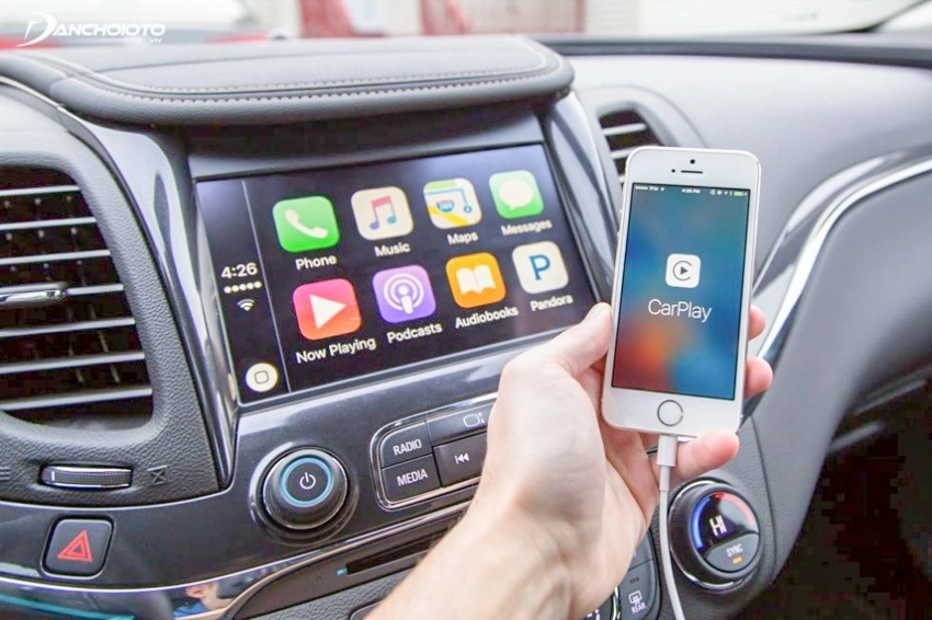ung-dung-ket-noi-Carplay-tren-xe-o-to